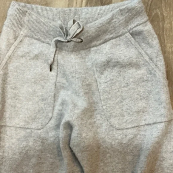 Garnet Hill Light Gray Ribbed Knit Sweater - Picture 3 of 4